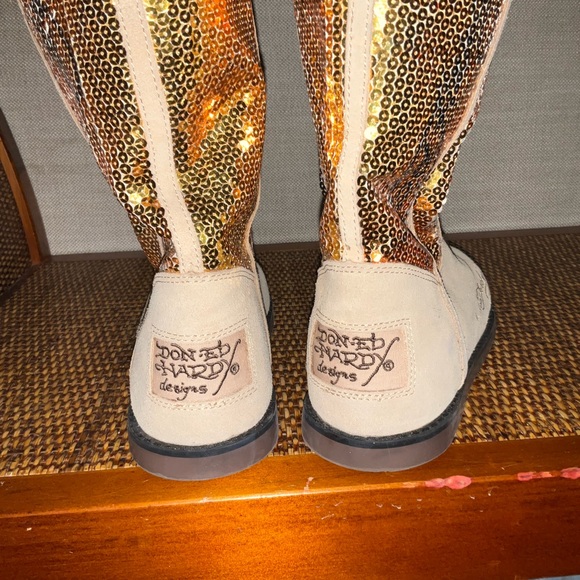 Boots - Picture 5 of 6